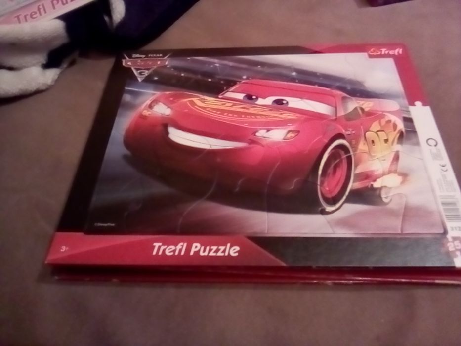Puzzle 25 piese...