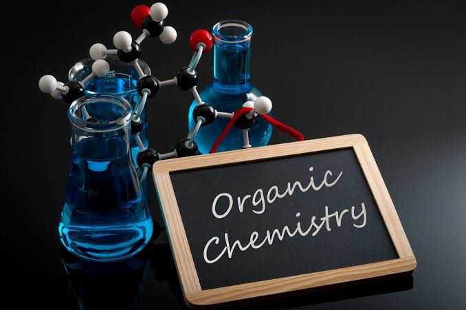 Student la UMFCD, ofer meditații pentru chimie organică pentru BAC, online sau la domiciliu în Constanța.