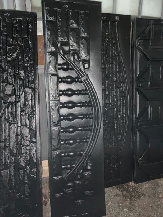 Matrițe pentru garduri si stalpi din beton. Fabricate din ABS