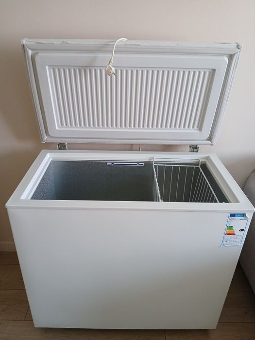 Морозильник Бирюса