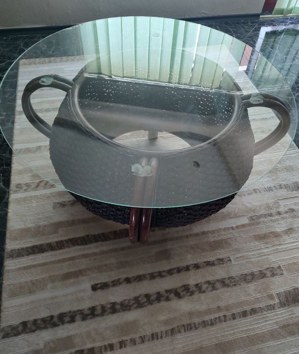 Градинска  маса със стъкло