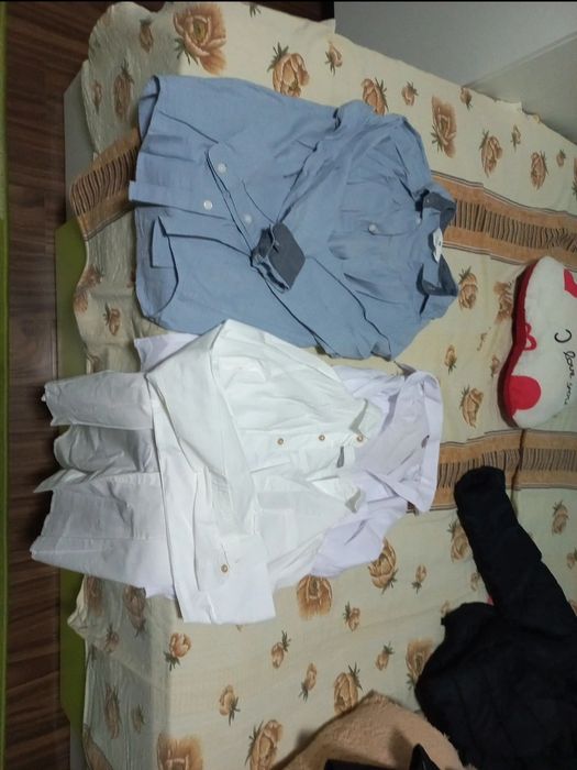 vand 3 camasi in stare buna