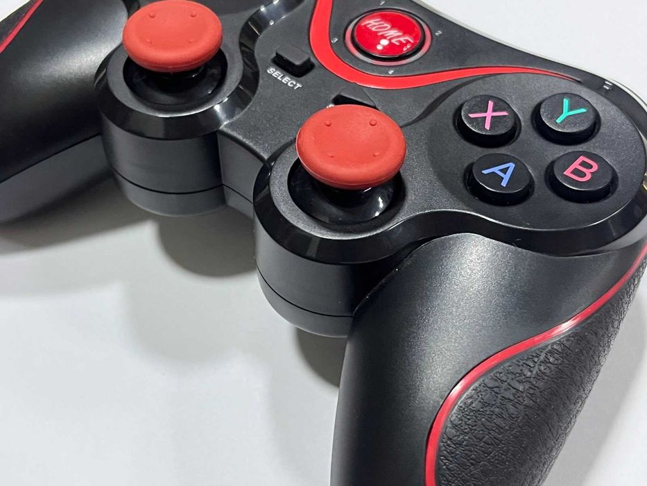 Продавам Wireless Джойстик за компютър