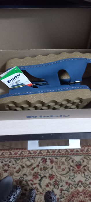 Продам женскую обувь