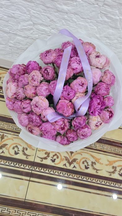 Цветы пионы в хорошом состоянии