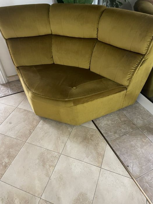 Холова гарнитура – ъглов диван, триместен диван и 2 фотьойла