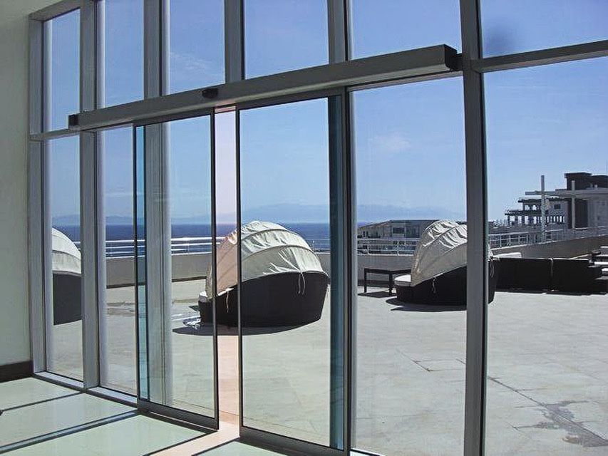 Сенсорни эшиклар-Автоматические сенсорные двери