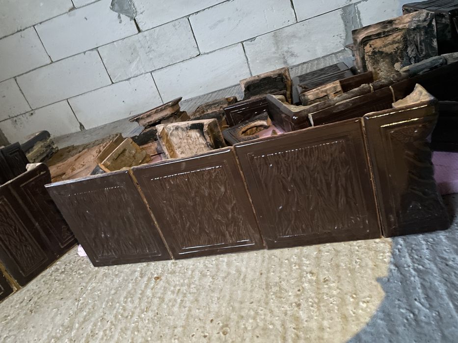 Bucati de teracota de vanzare in stare foarte buna