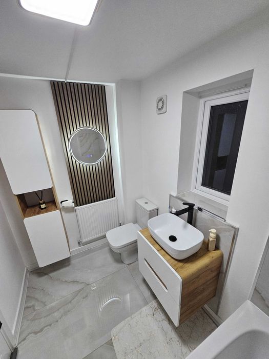 Amenajări interioare/ exterioare