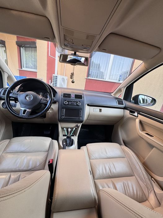 Vand vw Touran 2010