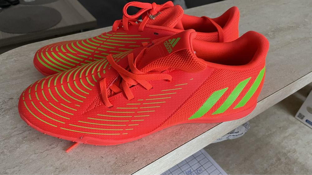 Футболни обувки adidas Predator Edge.4 In Sala GZ5691// 43 номер
