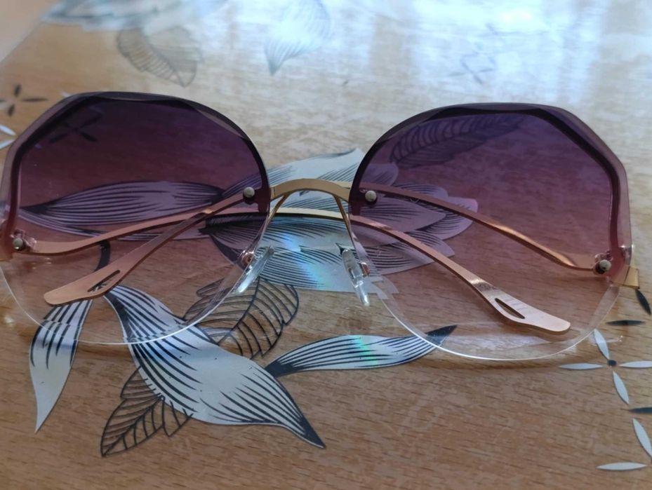 Дамски слънчеви очила