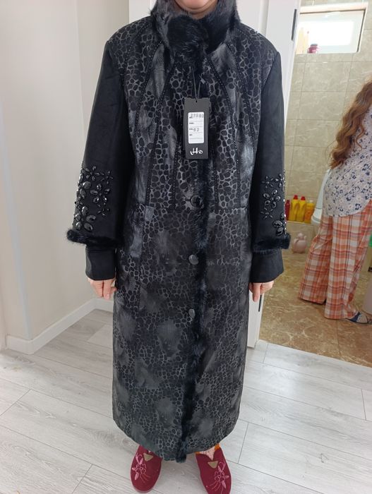 Продам демисезонную дублёнки для бабушек, кудаги. размер 52р ,новая