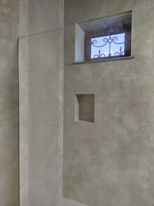 Мастер Кафельщик. Стаж 20 лет.