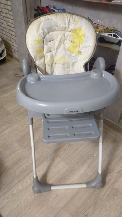 Стульчик для кормления ,б/у