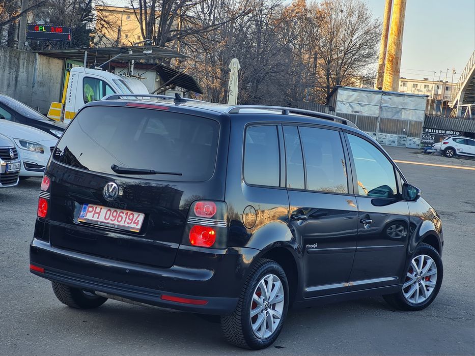 VW Touran freestyle - 7 Locuri * 2011 * 1.4 Benzină - 140 CP * Euro5