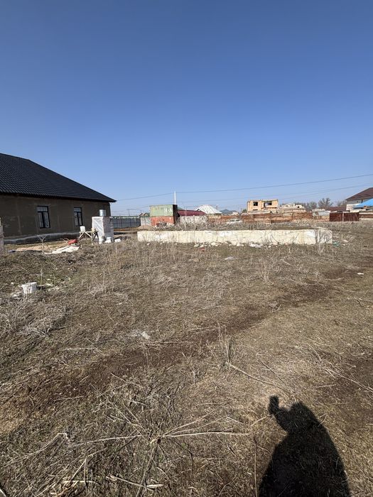 8 соток участок сатылады фундаментпен!