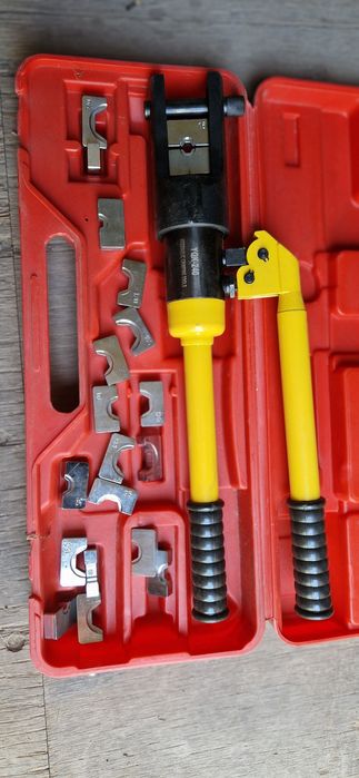 Гидравлические плоскогубцы