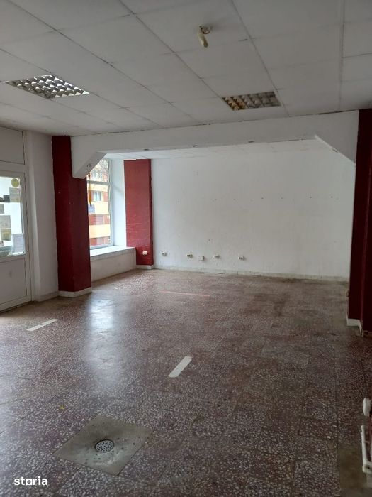 Spatiu Comercial Moroasa
