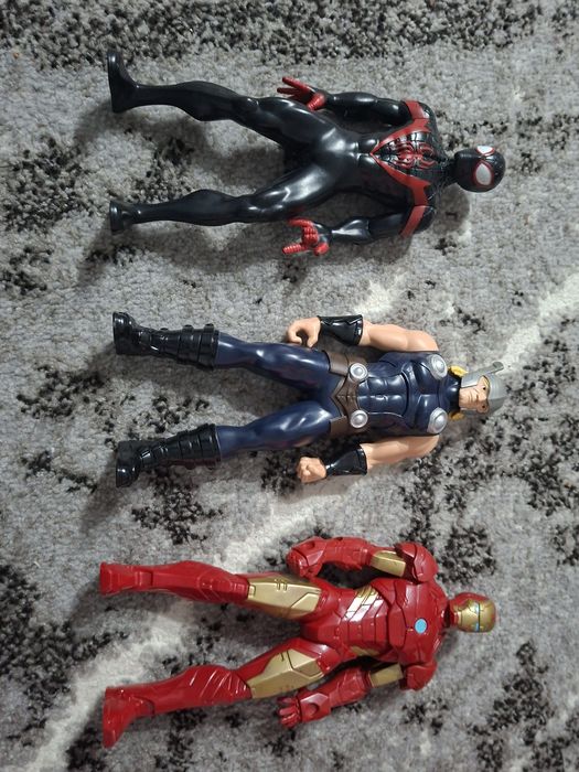 Eroi de jucarie pentru copii