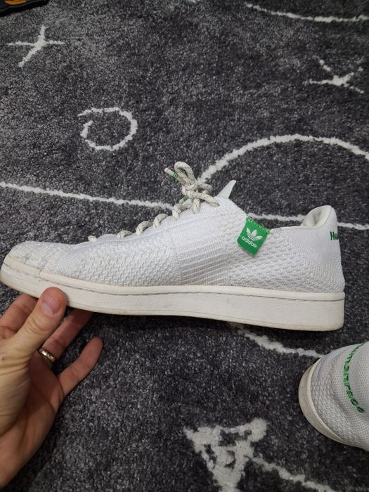 Adidas Superstar humanrace