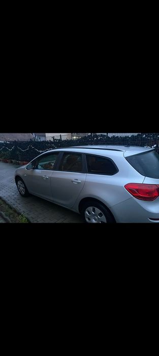 Piese turbina cutie injectoare volanta bara capota ușa Opel Astra j