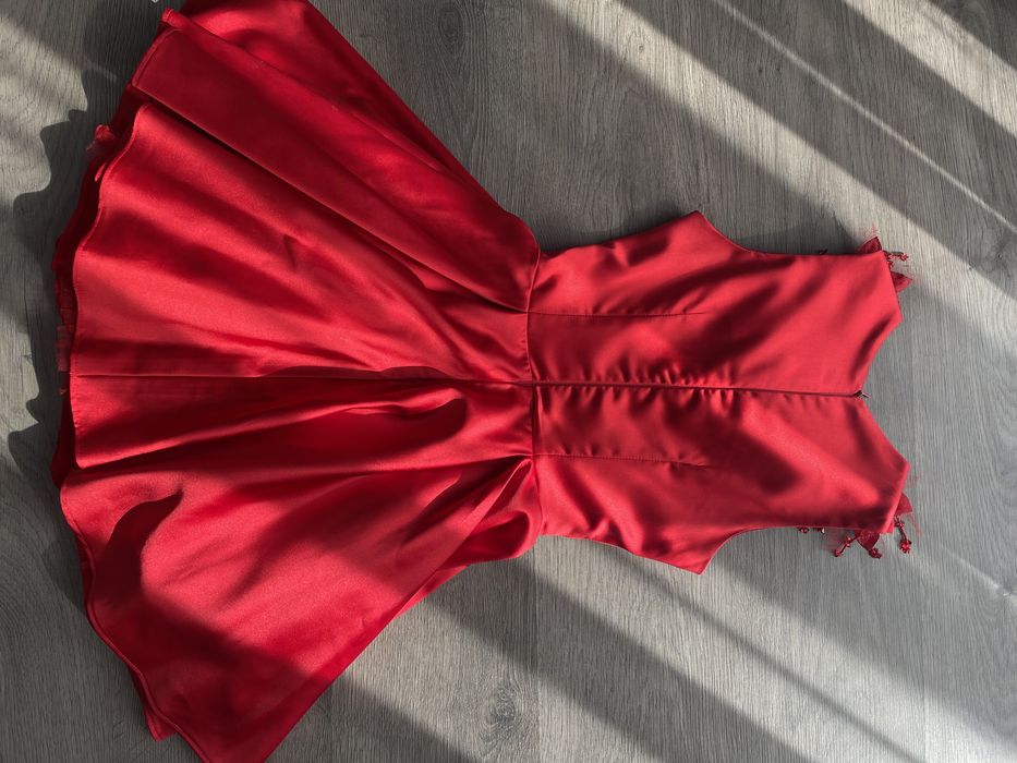 Официална къса рокля