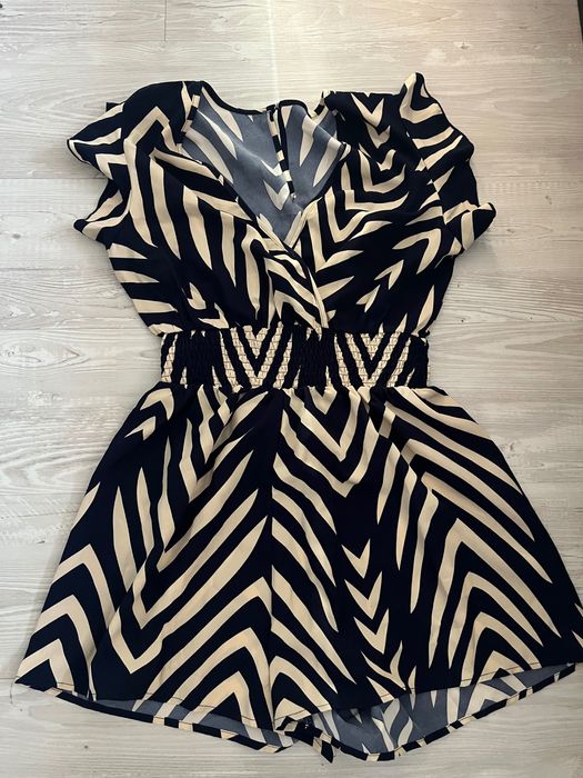 Дамски къс гащеризон.