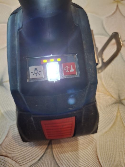 Винтоверт  ударен BOSCH GDR 18V-200C