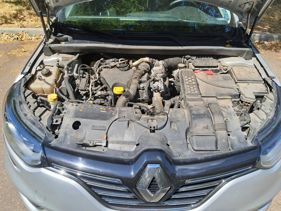 Renault Megane 1.5 Автоматик СПЕШНО