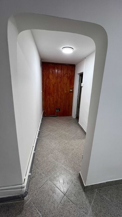 Direct proprietar, vand sau inchiriez spatiu comercial