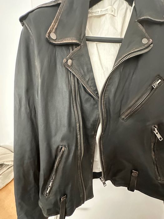 Кожено яке - leather jacket