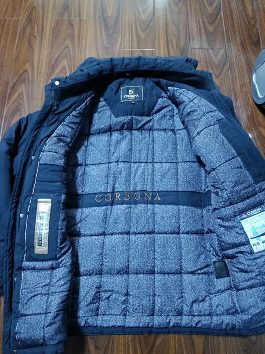 Куртка очень в хорошем состоянии с копишоном