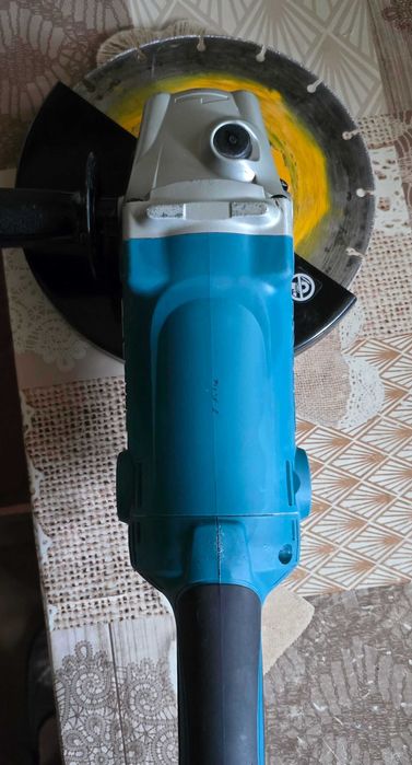 Голям флекс Makita GA9050