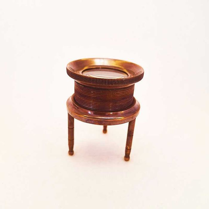 Лупа бронзова с античен дизайн