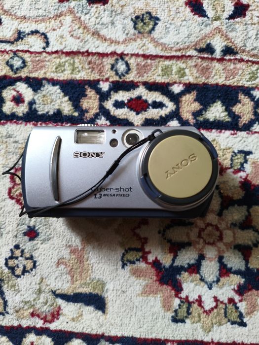 Sony cuber-chot нужны батарейки