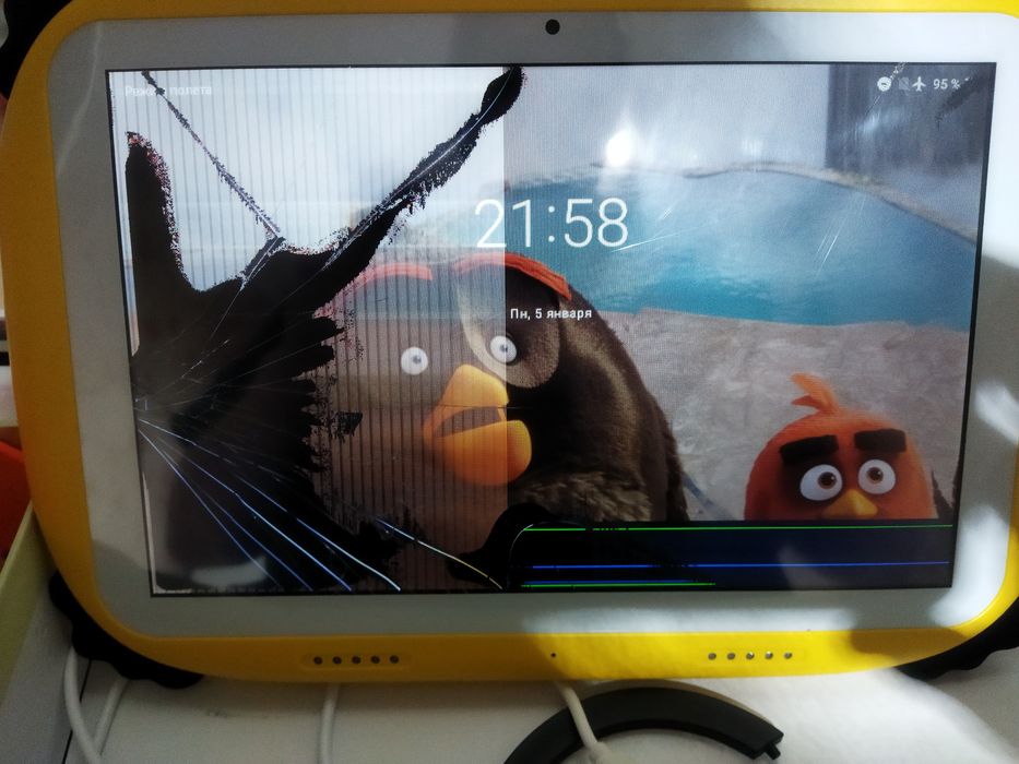 Продам планшет на запчасти.