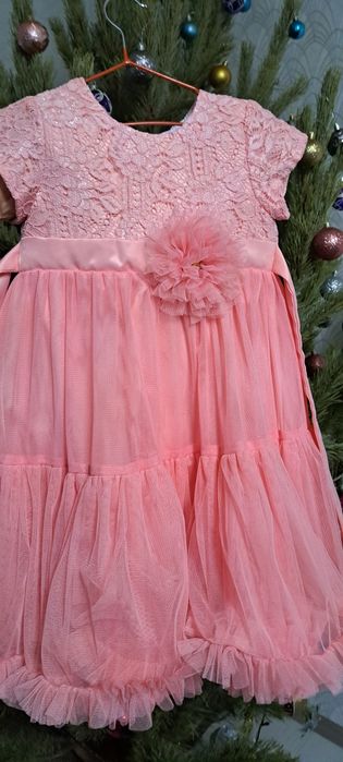 Платье нарядное,праздничное