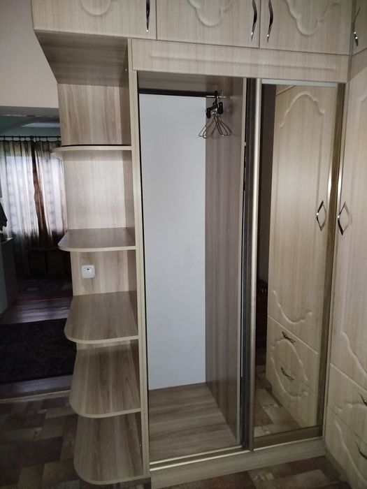 Продам шкаф большой