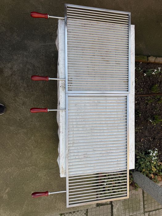 Скара от неръждаема стомана