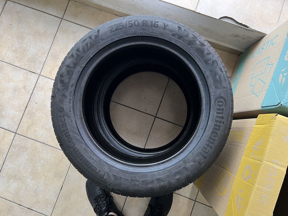 Продавам чисто нови летни гуми  с джанти Continental 16” 225/50