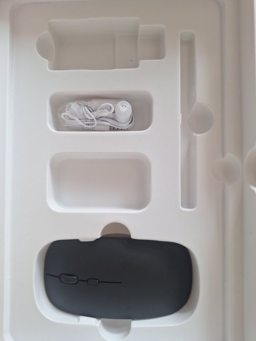 Продам планшет 17max