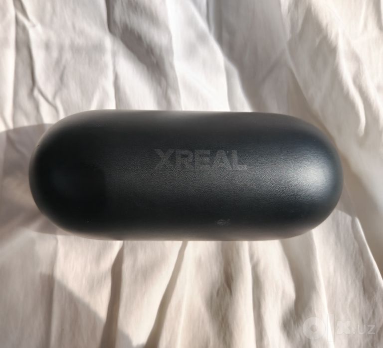 XREAL Air 2 Pro + оригинальный XREAL Hub