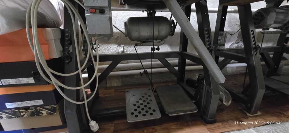 Оверлок промышленный