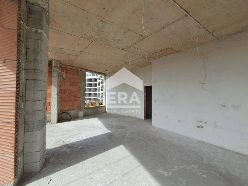 Продава се Тристаен апартамент в Варна, Бриз - 153 кв.м за 2190 €/кв.м - Снимка #3