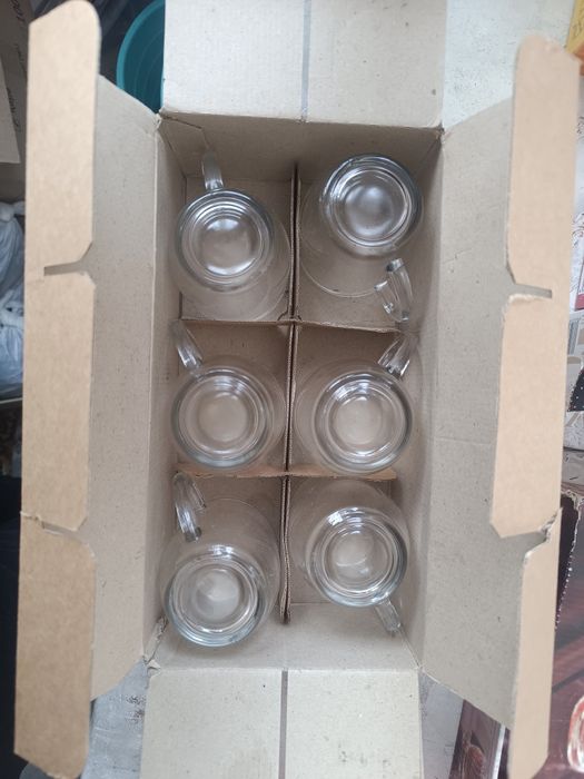 Набор новых стаканов