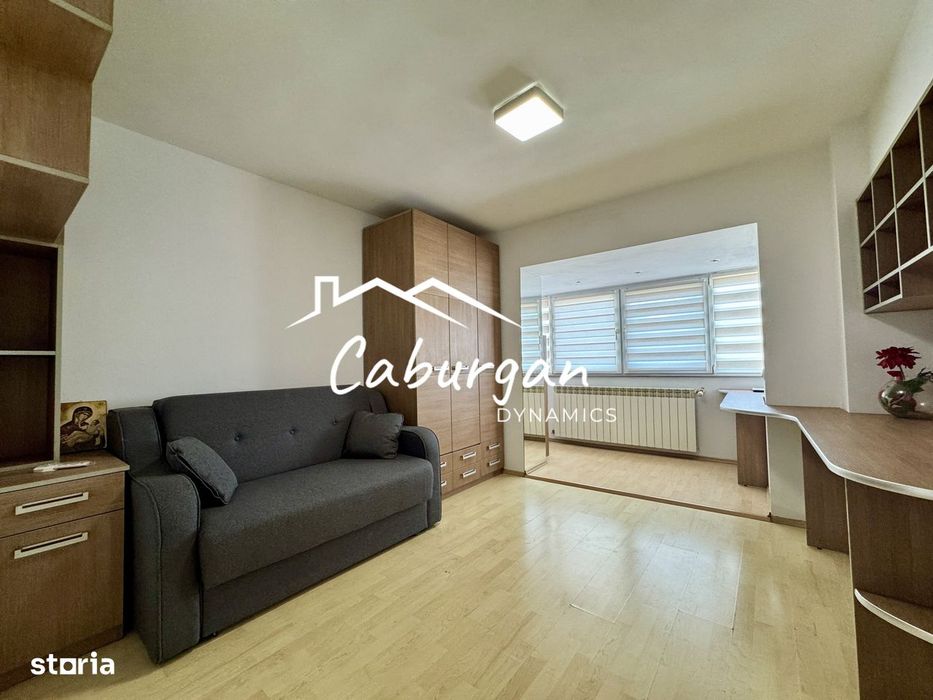 Apartament cu 3 camere, 80mp utili + balcoane, etaj 1/4, Centru