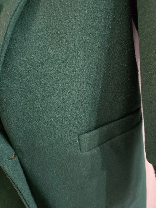 Зелено дълго палто