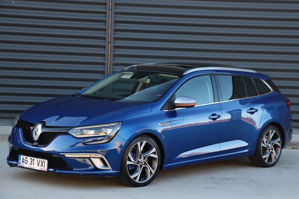 Renault Megane IV GT, Automată, Trapă, Rate Fixe