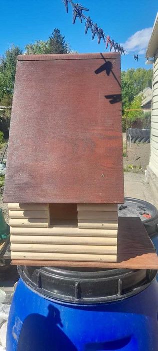 Продам скворечник и кормушку для птиц
